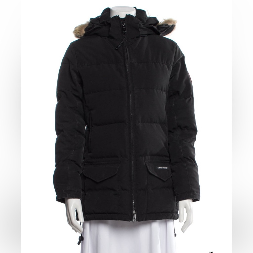 Canada Goose Women's Puffer Jacket in Black